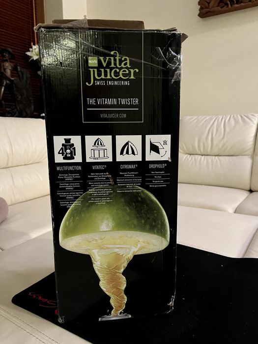 Novis Wyciskarka do Soku Vita Juicer Kremowa, Stan Bardzo Dobry, Opak.