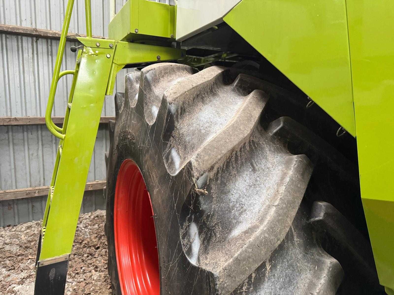 Свіжий claas lexion 415