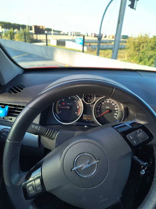 Продаж Опель астраН