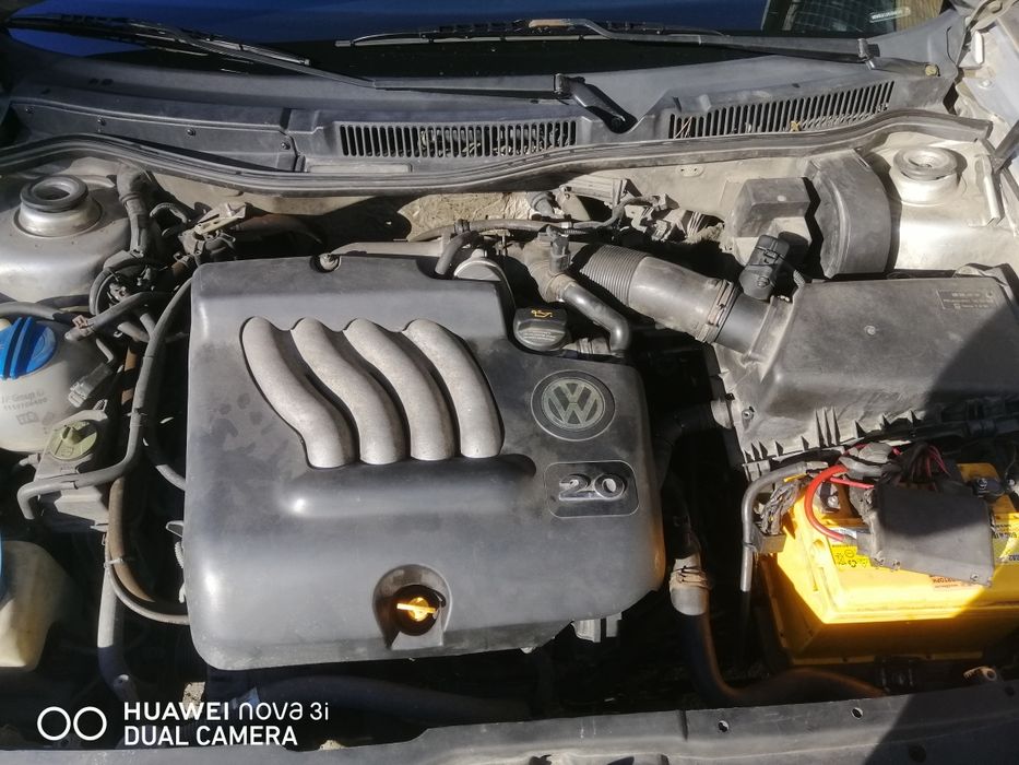 Volkswagen Golf 4 2.0 AKПП