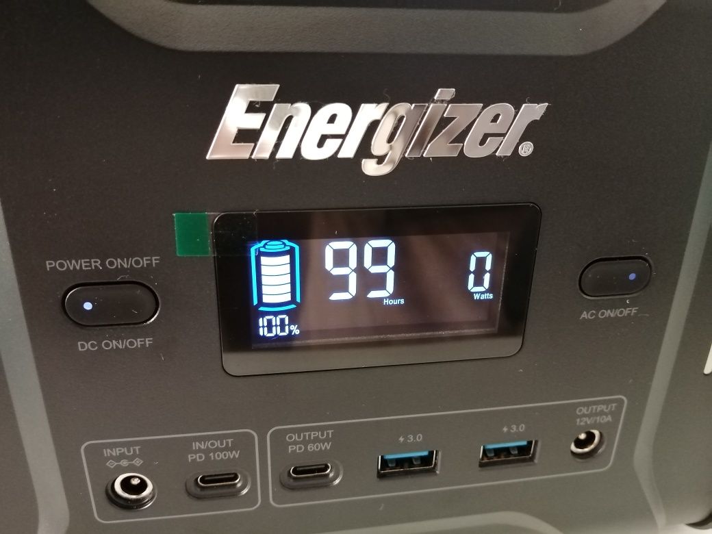 Портативна зарядна станція Energizer PPS320 Нова, заряд 100%. На фото.