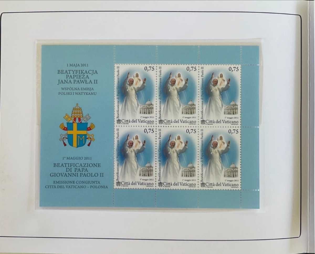 Moeda de 50c e Selo Beatificação de João Paulo II Com a pasta