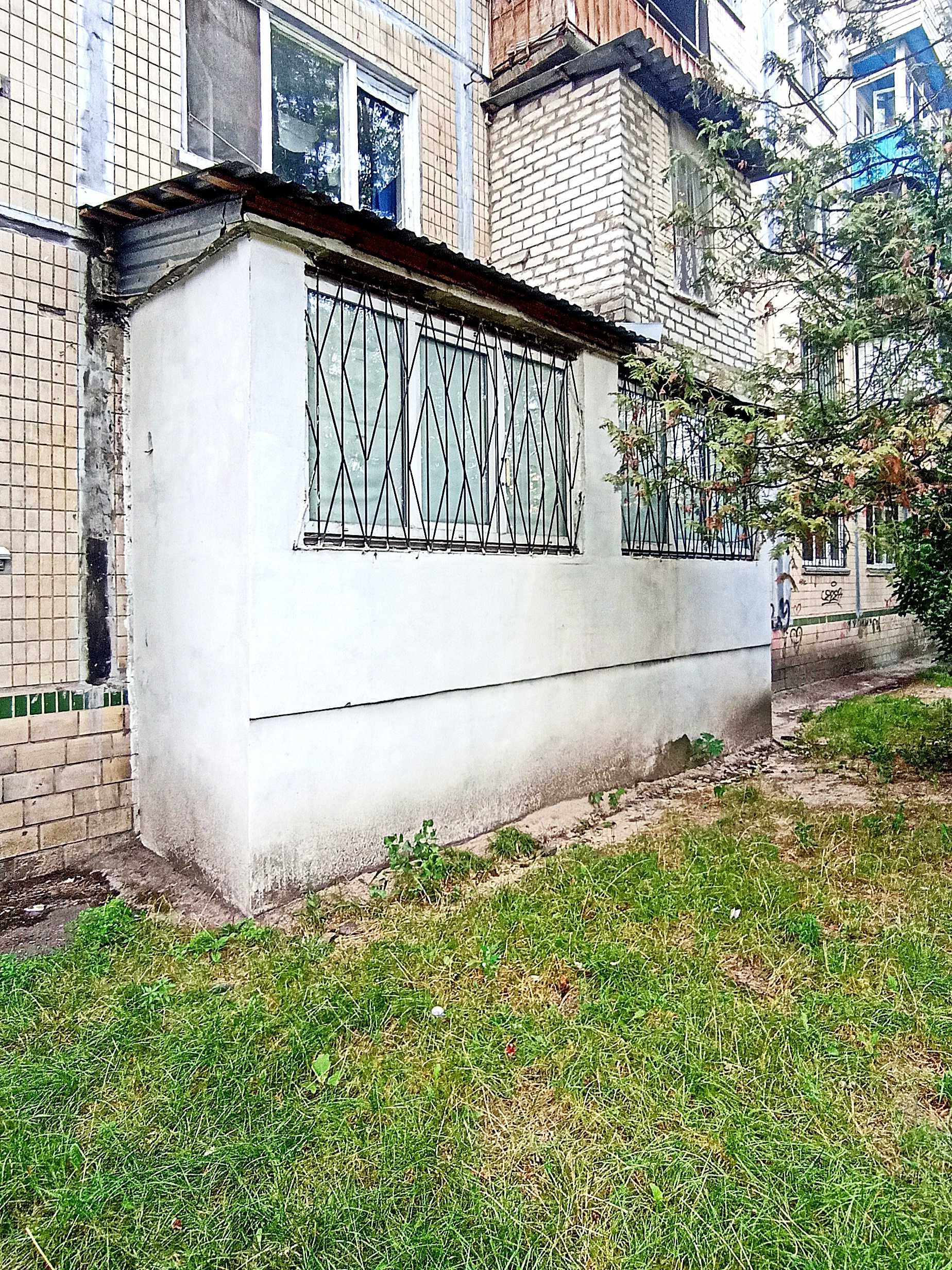Продаж 2  кімн. квартири на вул . Кибальчича, 8а за 36 500 дол