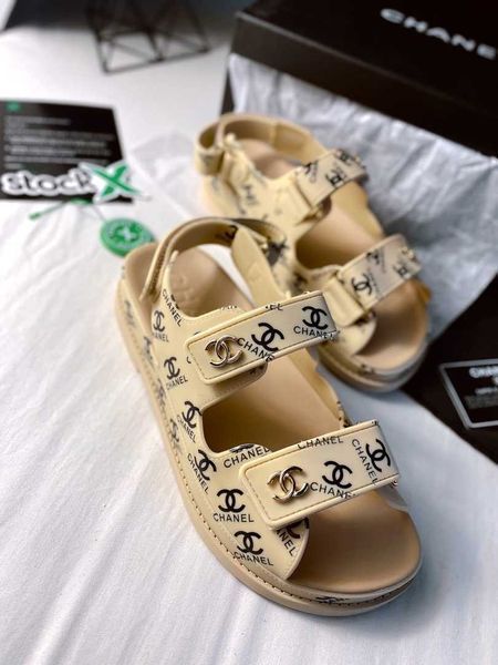 Женские сандалии Chanel Dad Sandals жіночі сандалі шанель