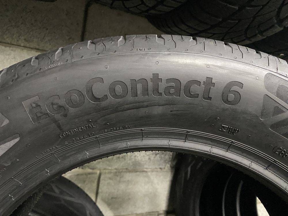 Літні шини 215/60 R17 (96H) CONTINENTAL