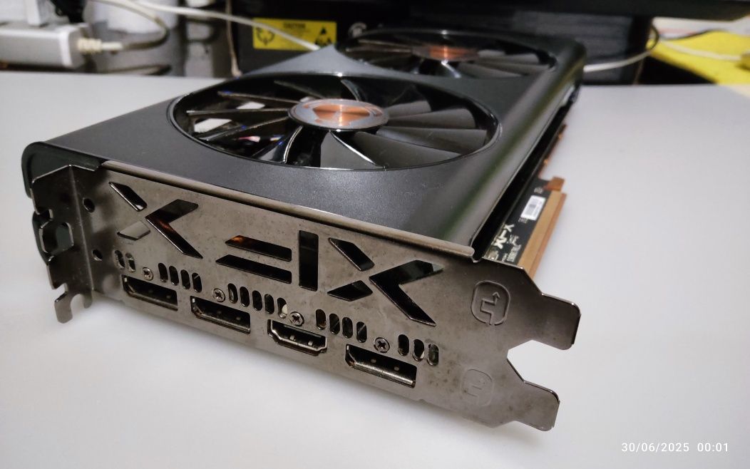 Placa gráfica Radeon XFX RX 5600T THICC II Pro 6 Gb Boost