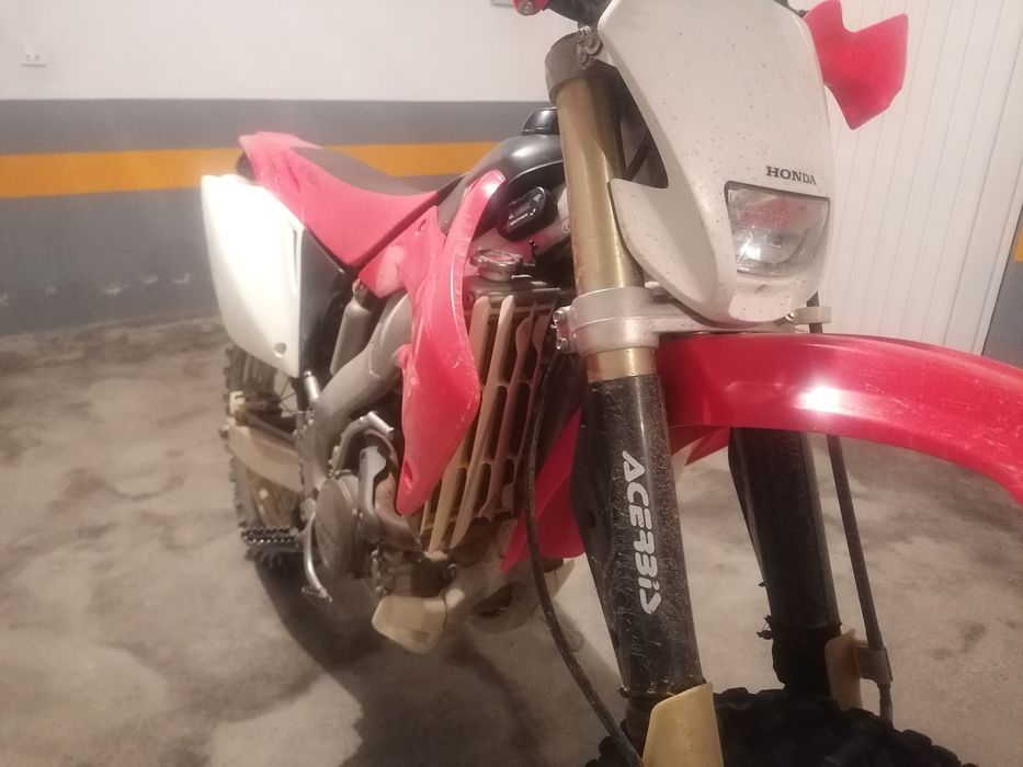 Vendo CRF250, Matriculada