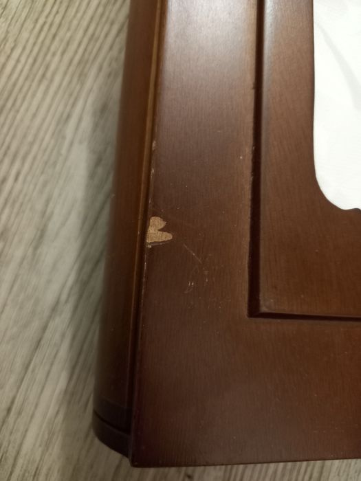 Album na zdjęcia w formie drewnianej księgi skrzynki