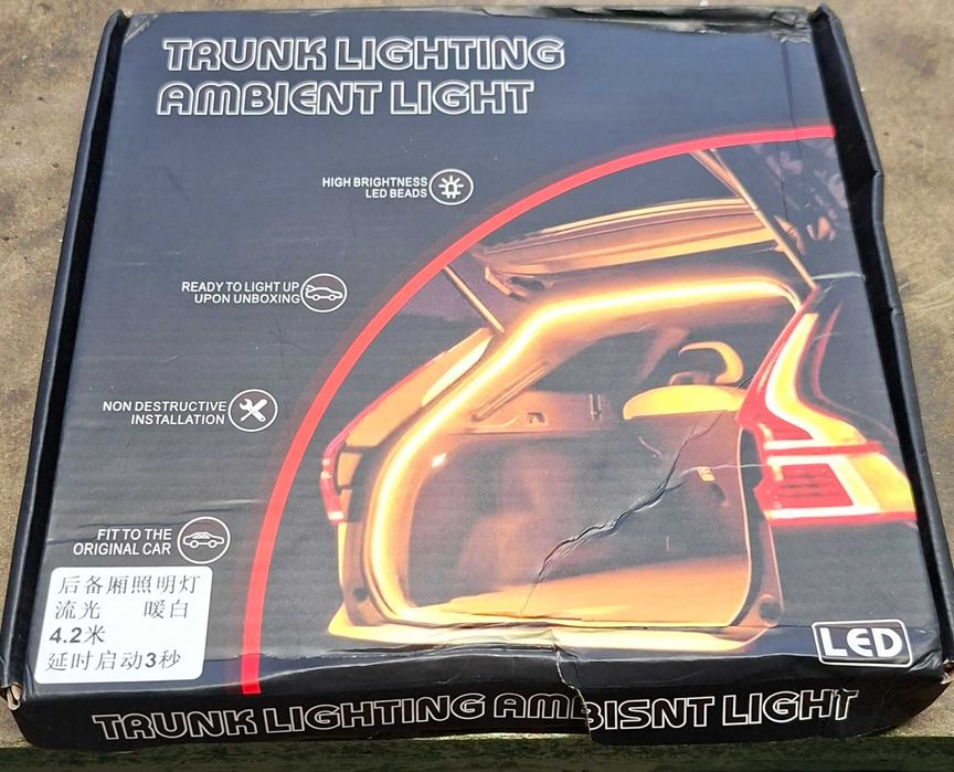 Taśma led dynamiczny do bagażnika samochodu