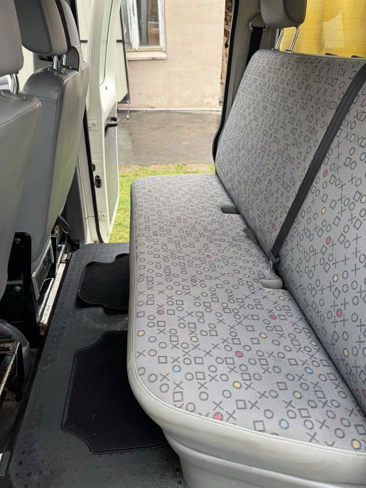 Volkswagen T5 2.5 tdi 6 osób