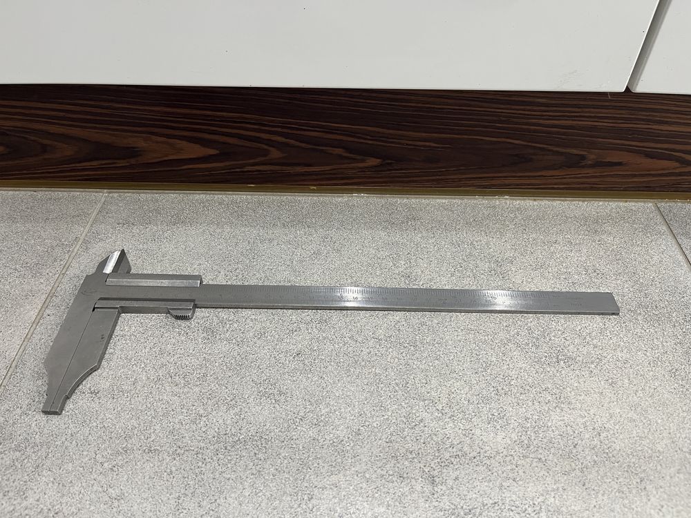 Suwmiarka Helios Germany 250 mm stal hartowana szczęki 80 mm
