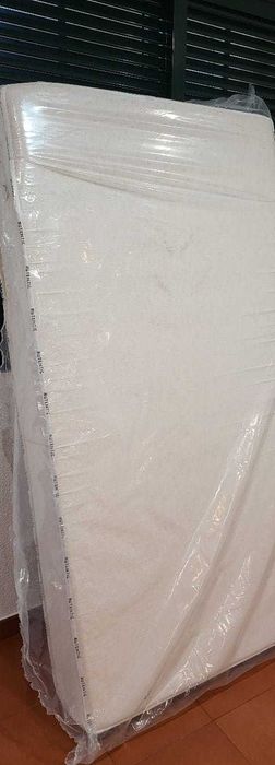 Colchão ortopédico de solteiro