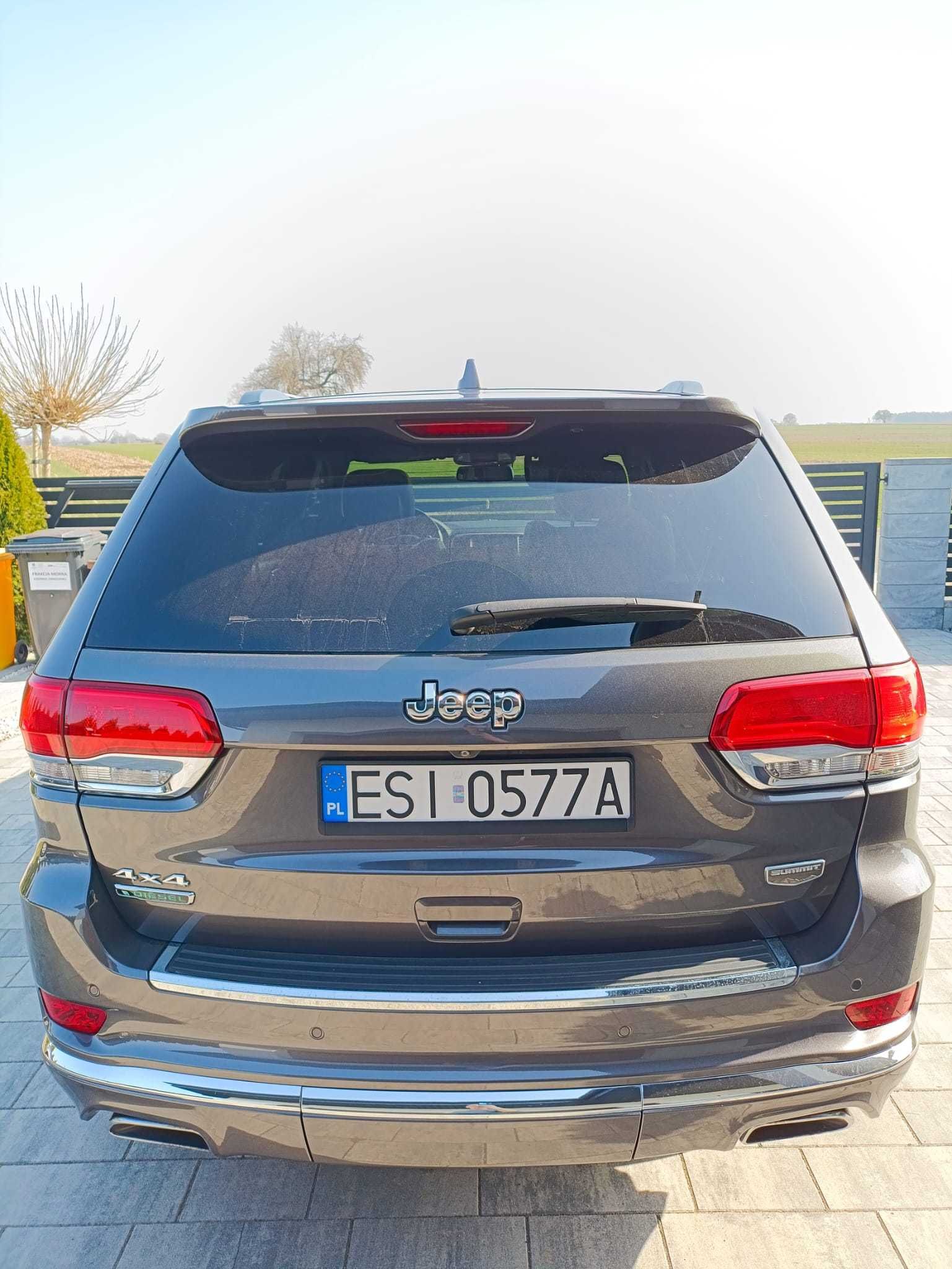 Jeep Grand Cherokee WK2 SUMMIT 4x4