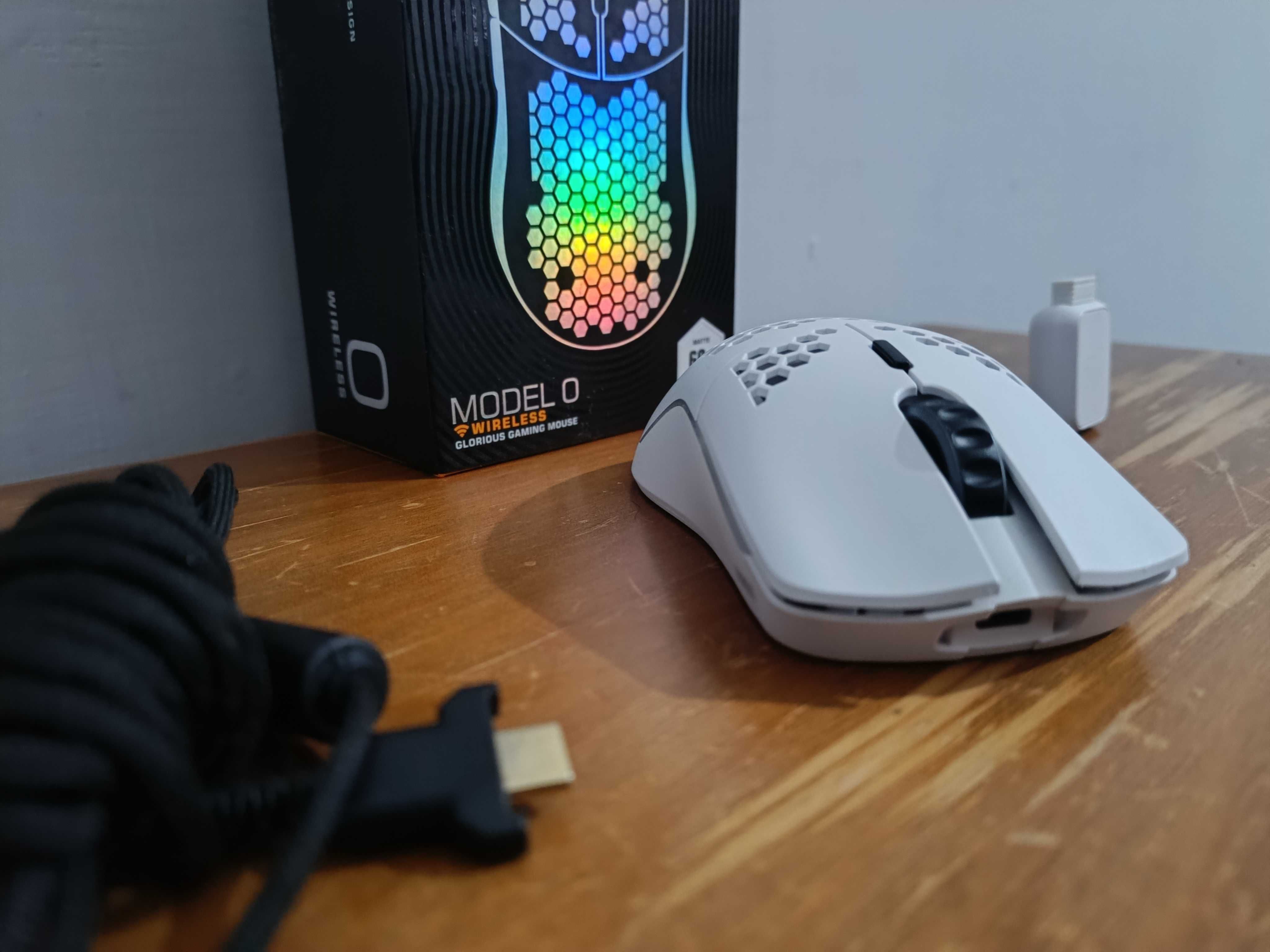 Rato Gaming Glorious Model O Wireless Branco (Novo)