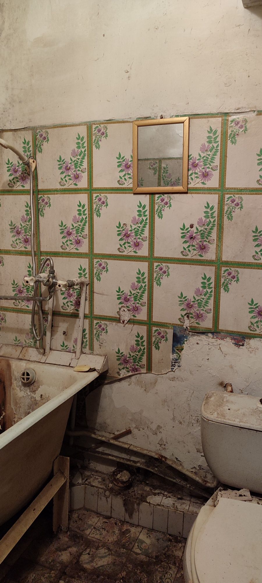 Продам квартиру в центрі Вишневого