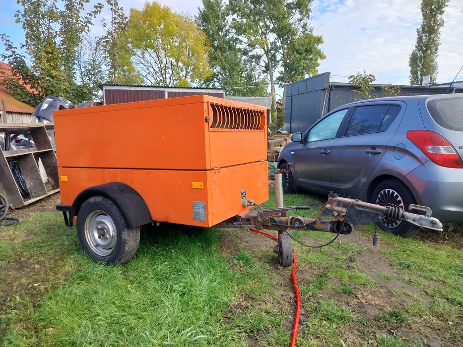 Sprężarka śrubowa DEMAG DEUTZ przyczepa
