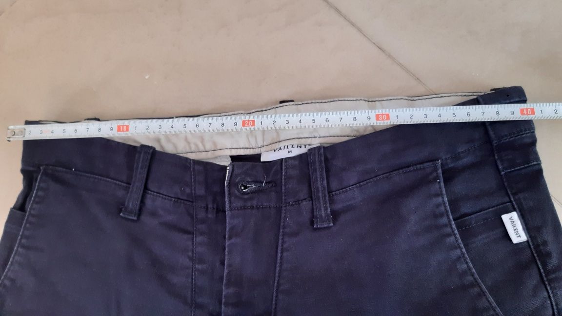 Spodnie materiałowe Vailent dla nastolatka rozmiar M granatowe