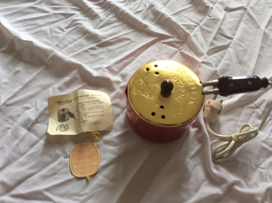 Maquina de cozer ovos antiga