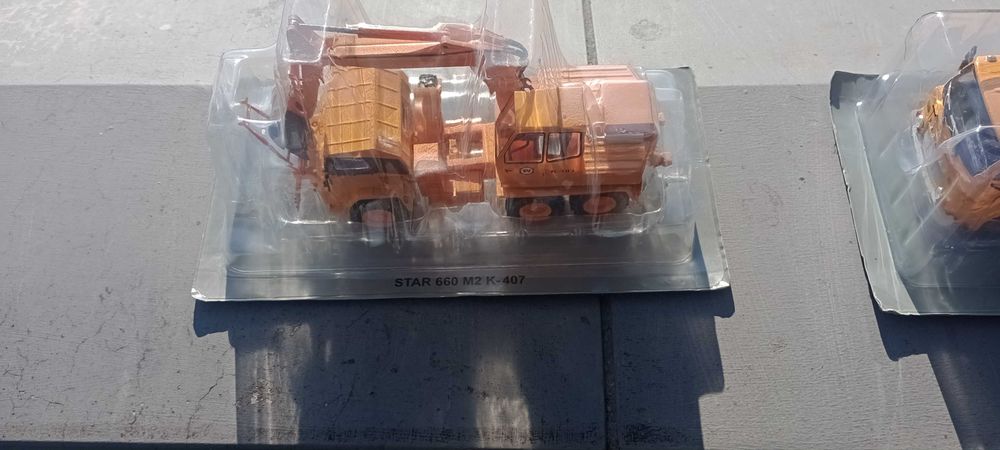 Sprzedam modele ciężarówek skala 1:43