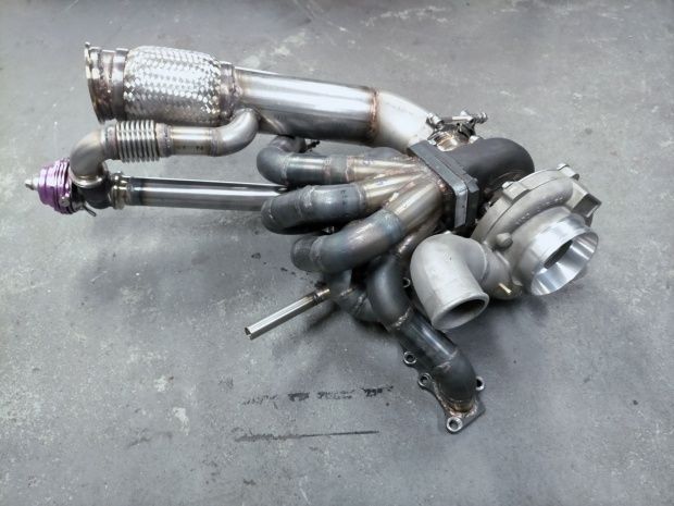 TurboKit kolektory Mercedes M104 M111 W203 W208 W202 W210 SLK CLK