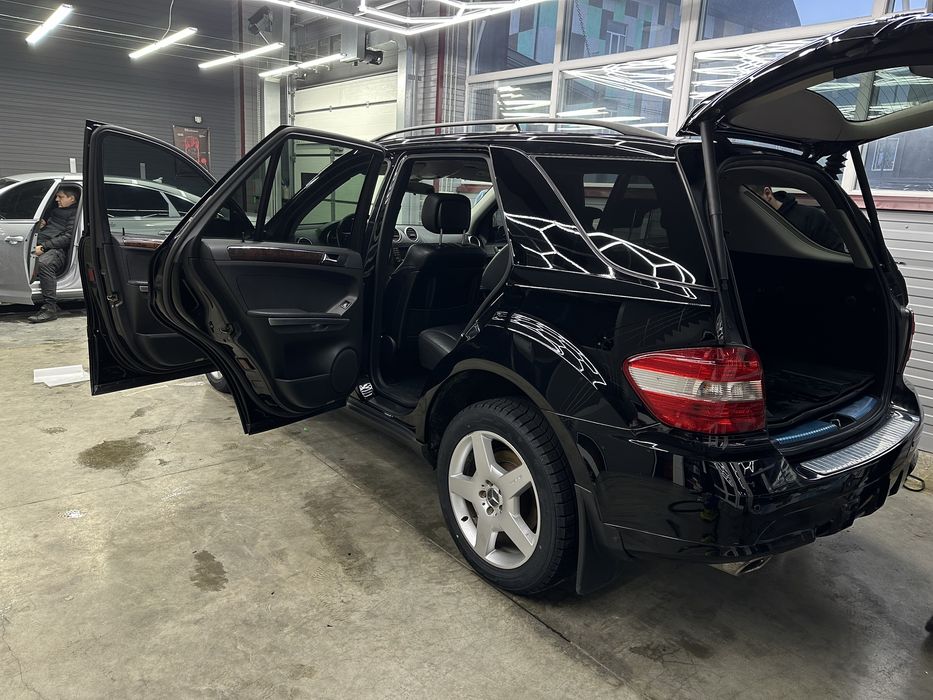 Автівка Мерседес мл 350