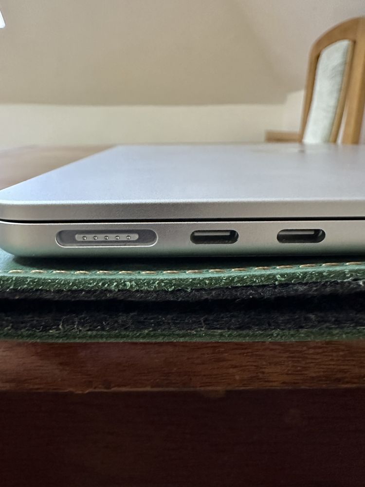 MacBook Air 13 M2 8/512 Silver