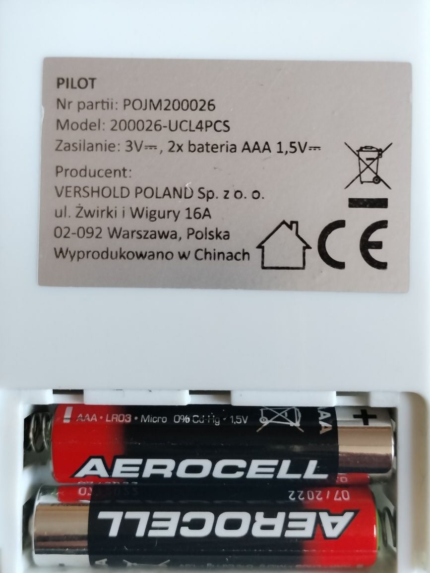 Lampki LED 4 szt.  plus pilot zdalnego sterowania