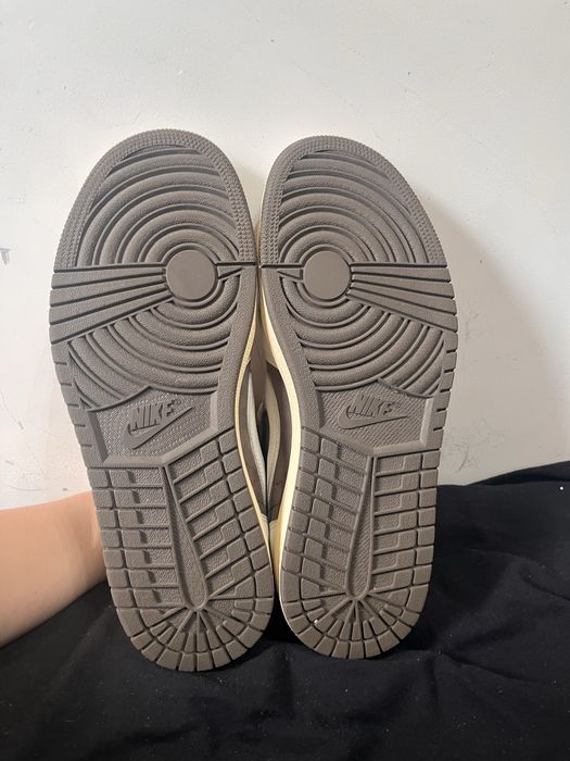 Travis Scott x Air Jordan 1 Low OG “Reverse Mocha”