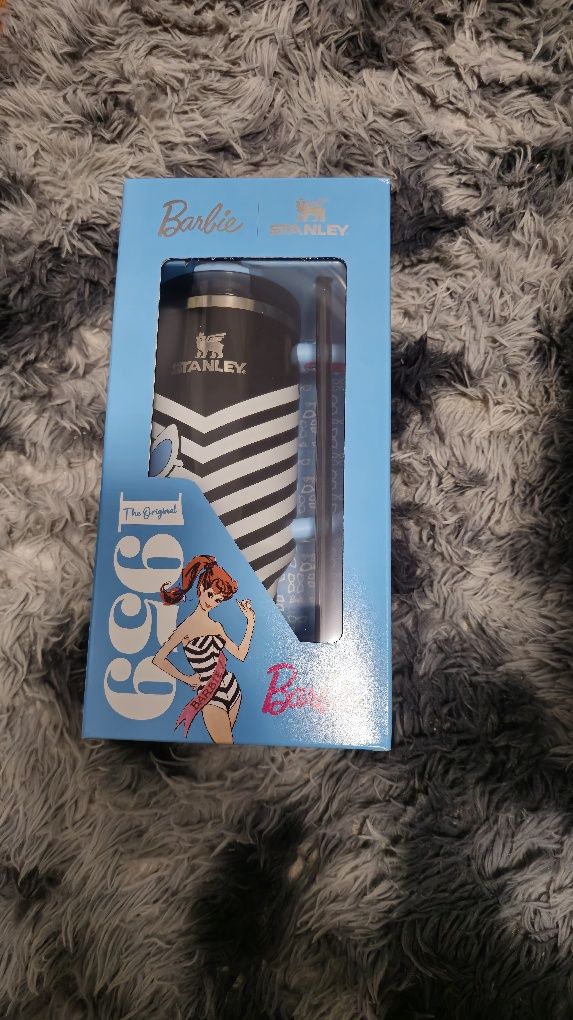 Copo  Quencher H2.0 FlowState Stanley Barbie comemoração 65 anos