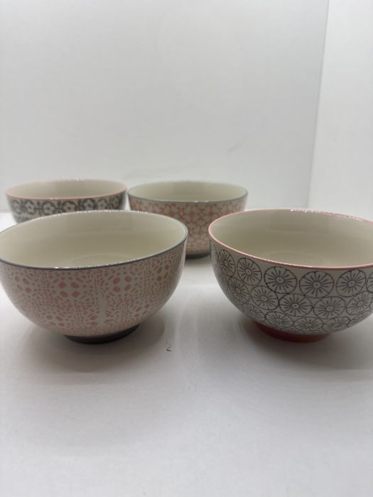 Nowy zestaw 4 misek BLOOMINGVILLE