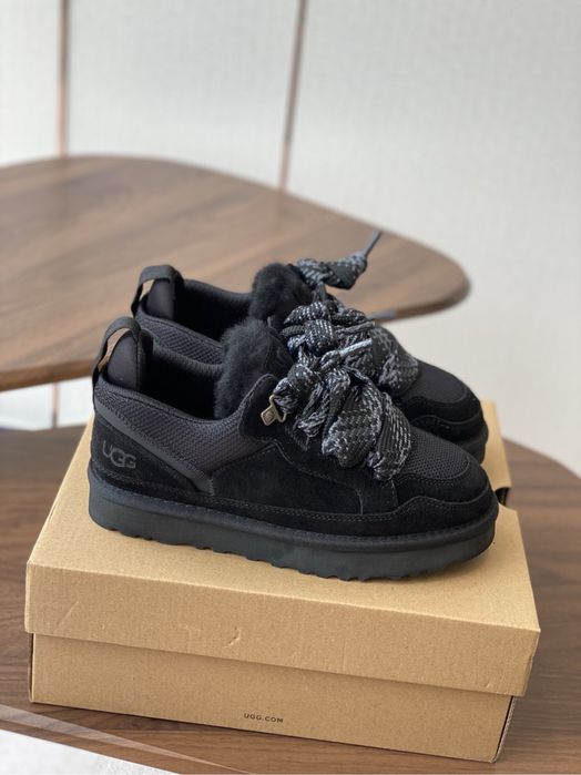 Кросівки з хутром Ugg Lowmell