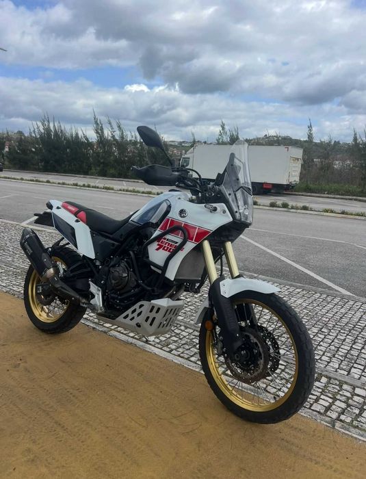 Tenere 700 Rally- Display a cores- bluetooth