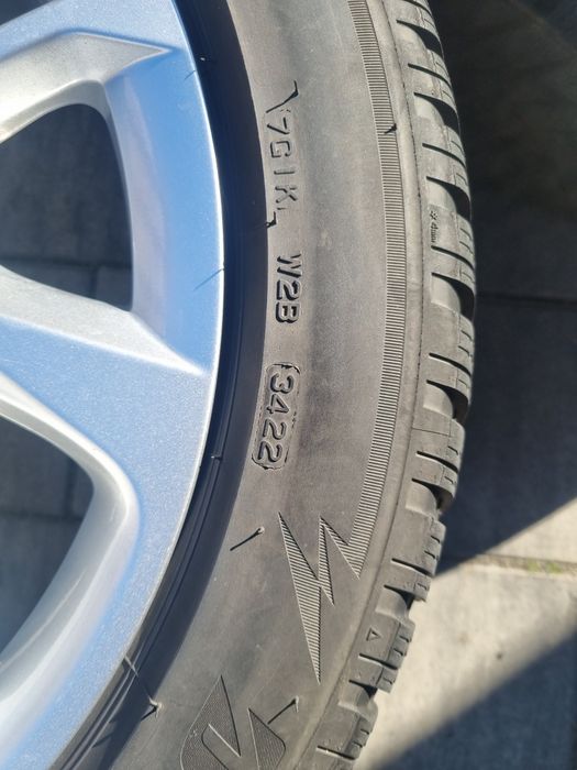 Oryginalne koła Cupra Formentor, Bridgestone Blizzak 245/45R18 2022r