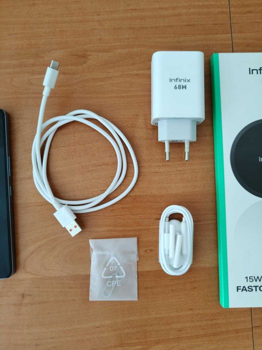 Smartfon Infinix NOTE 30 VIP 12/256GB White