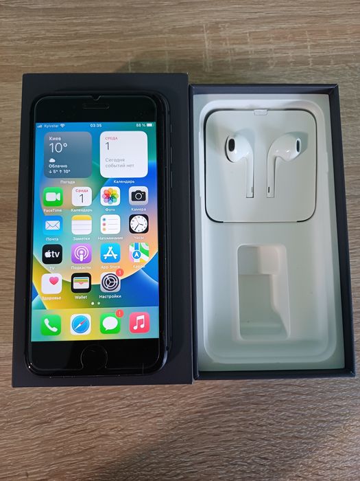 Iphone 8 neverlock  64 гб 96 % акб