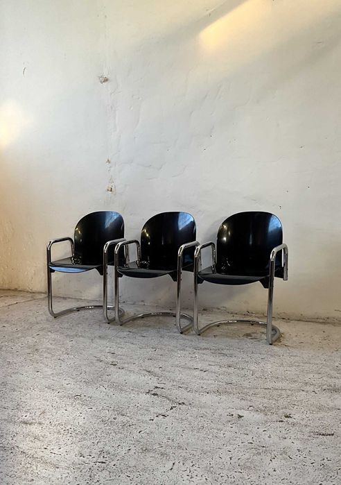 B&B Italia krzesła Dialogo Afra i Tobia Scarpa lata 70 vintage design