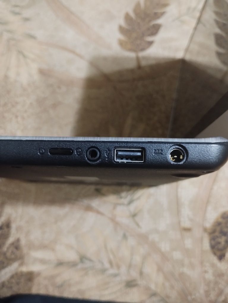 Нетбук Acer сенсорний 11,6"