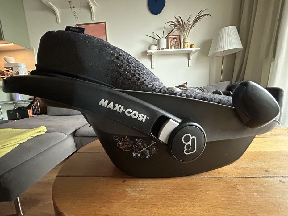 Fotelik samochodowy Maxi Cosi Pebble 0–13 kg – grey – na pasy