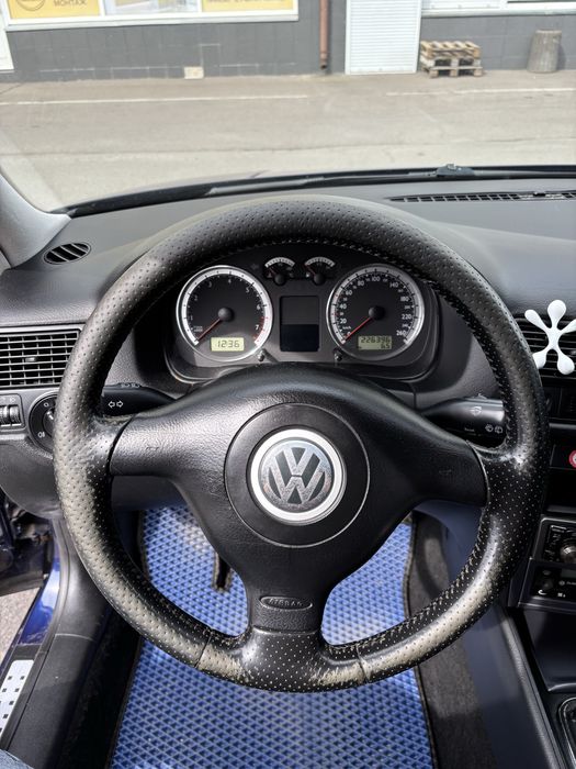 Продам авто Volkswagen Golf 4