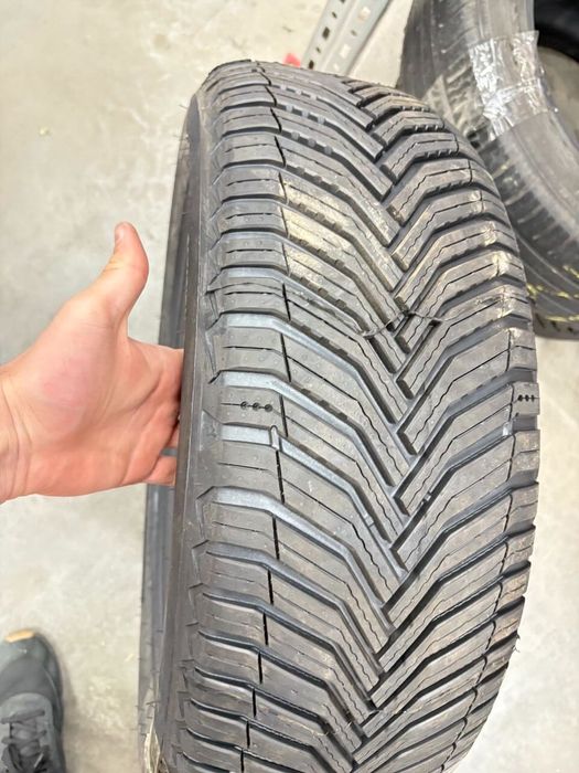 Шина покришка Michelin Cross Climate 2 215/50 R17 95W
