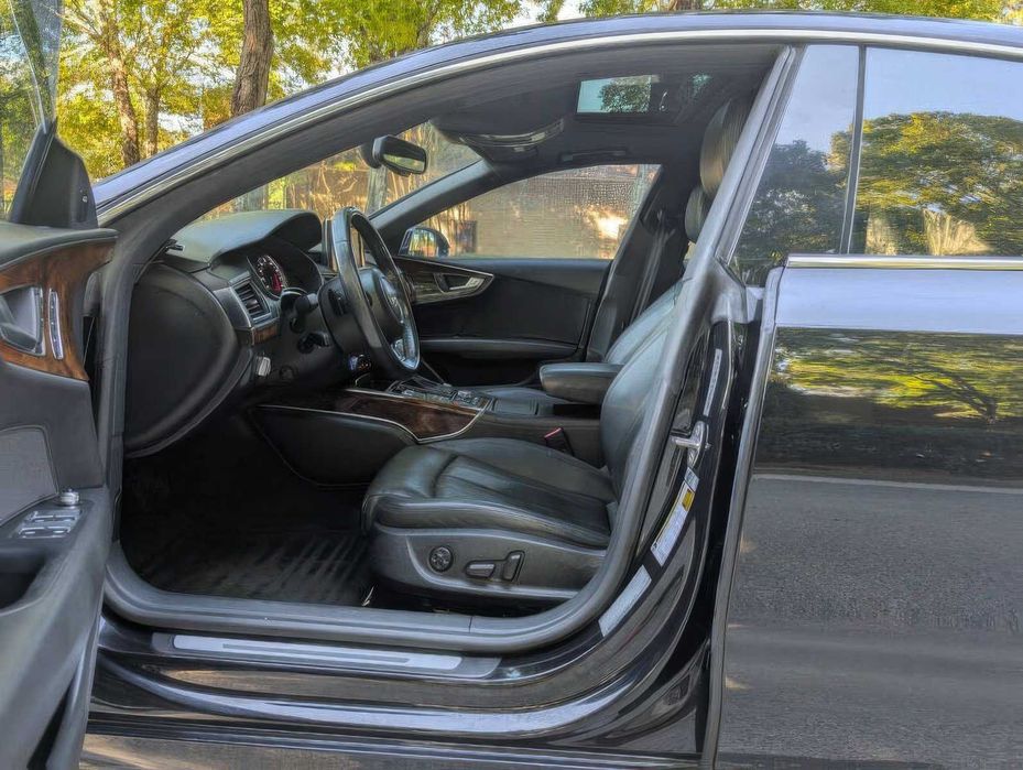 Audi A7 quattro Prestige      2014