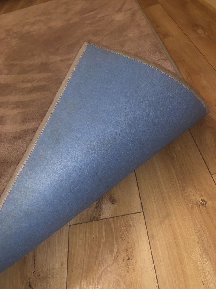 Dywan/ wykładzina 150x250