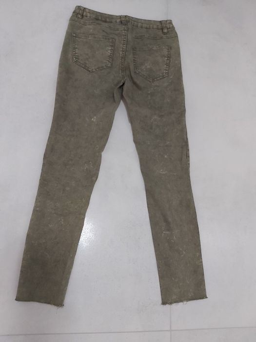 Spodnie  khaki Vila