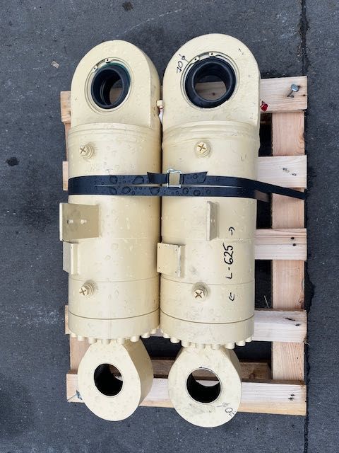 2 siłowniki hydrauliczne komplet do wiertnicy bauer