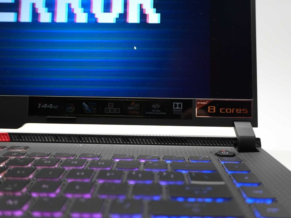 Asus ROG STRIX G513 Ryzen 7 4800H RTX3050Ti 15,6" FHD-144Hz 16GB 512GB