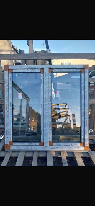 Okna nowe 4 szt. 146,5x148 (1000 zł sztuka)