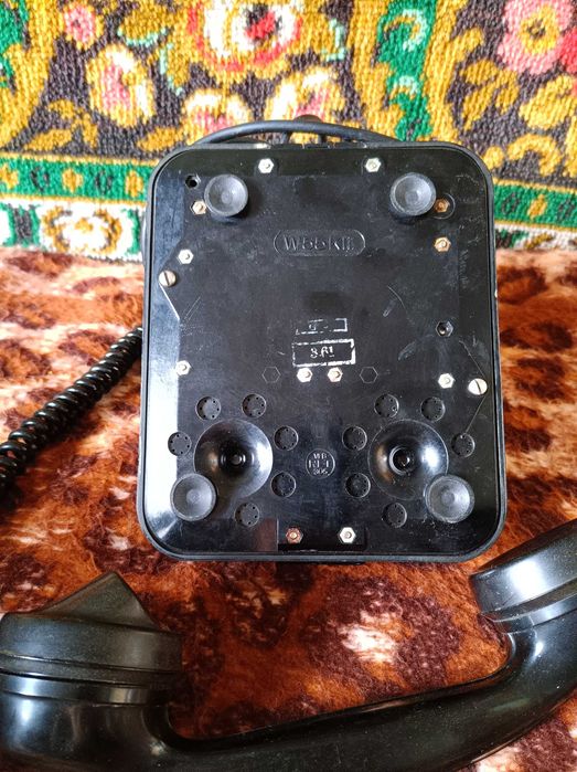 Винтажный телефон германия