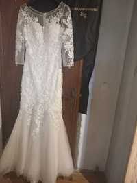 Vestido de noiva nunca usado valor 100 euros