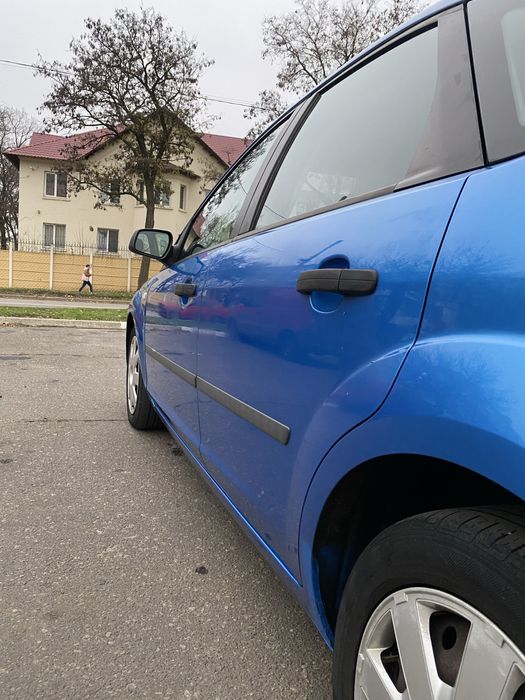 Доглянуте обслужене авто з невеликим пробігом