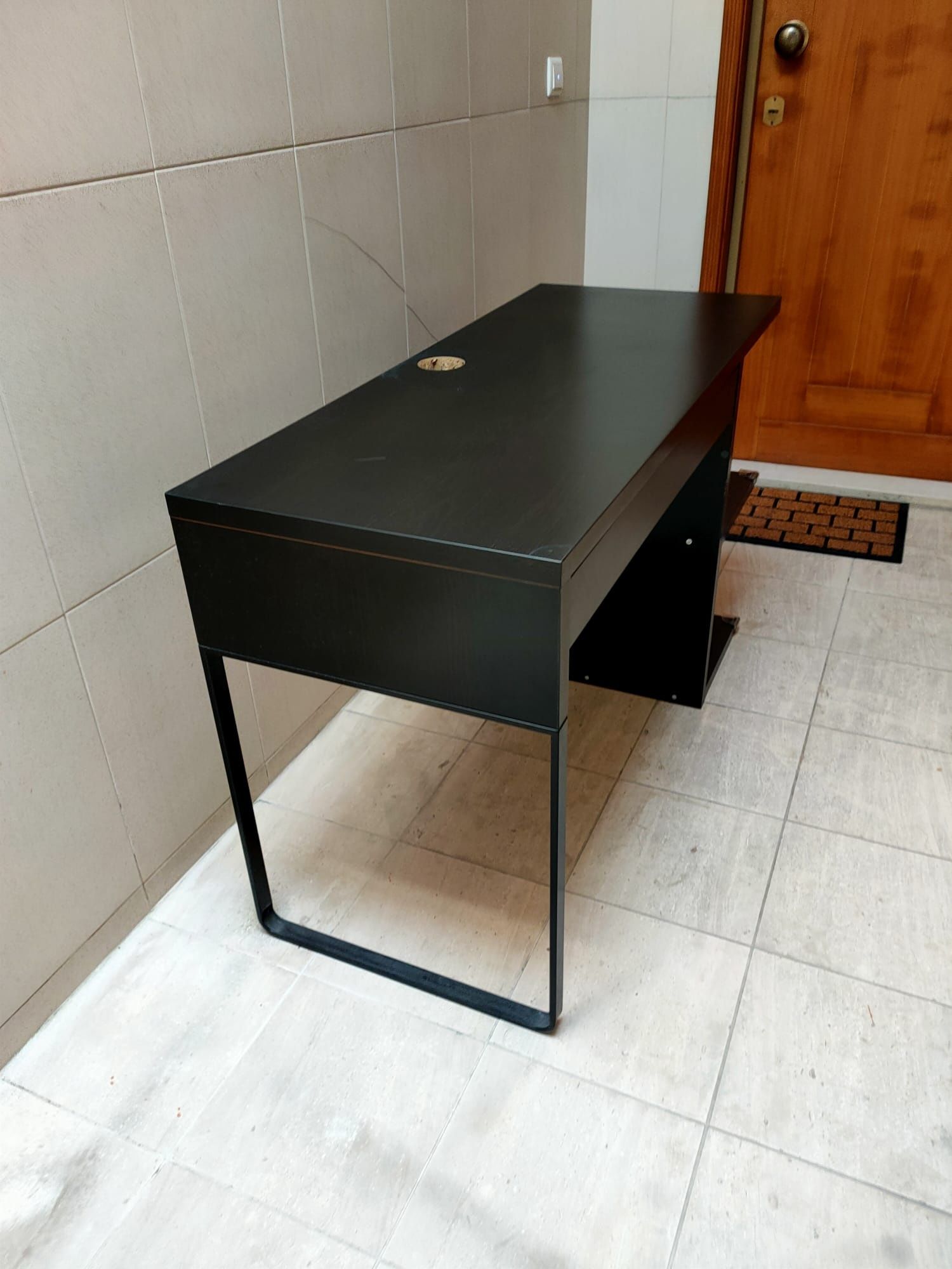 Secretaria como nova